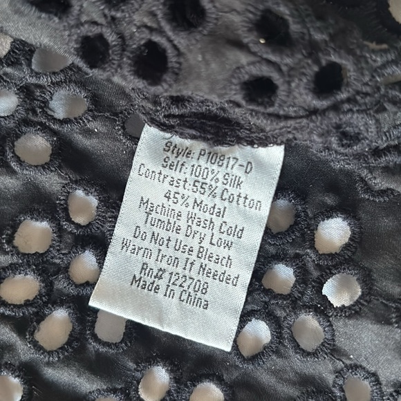 JohnnyWas Eyelet Top - Picture 5 of 9